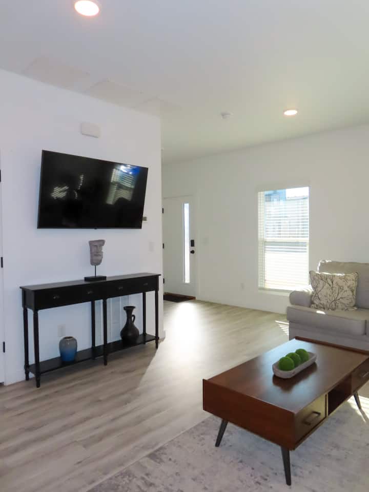 New Home! 3-bed/2.5-bath, Walk To Park & Trails - Bentonville, AR