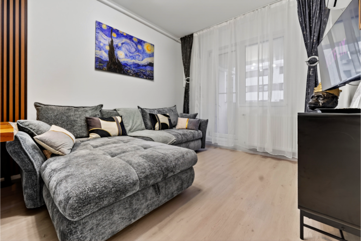 Lovely Dine+full Kitchen+ Free Parking+bathtub - Chiajna