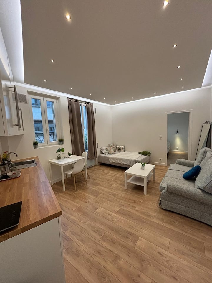 Paris 92600 Apart - ibis Styles Asnieres Centre