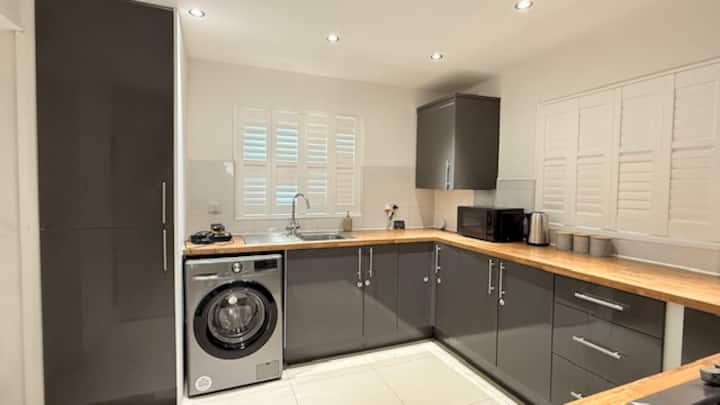 Near Grove Hotel &
 Harry Potter Studio - Watford