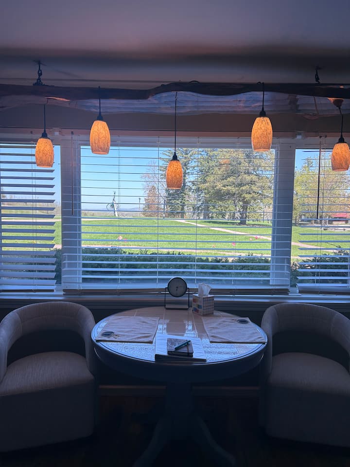 Golf-front Resort Condo, Pool & Fireplace - Gaylord, MI