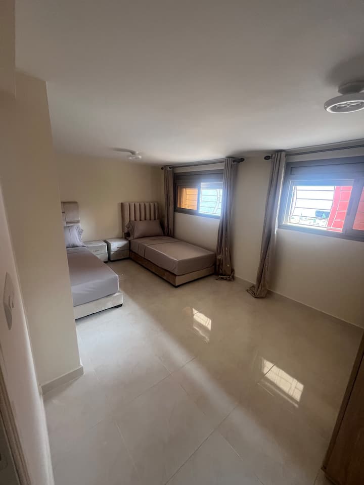 غرفة النوم 2