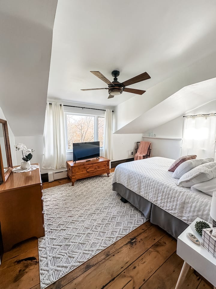 საძინებელი 1