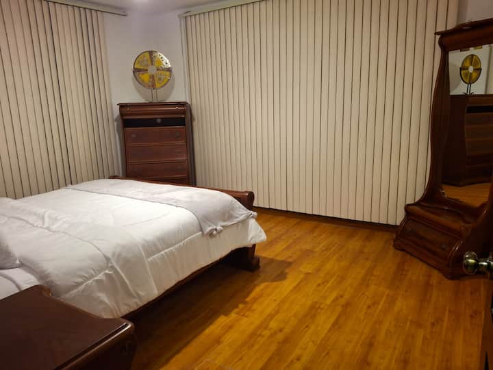 غرفة النوم 1