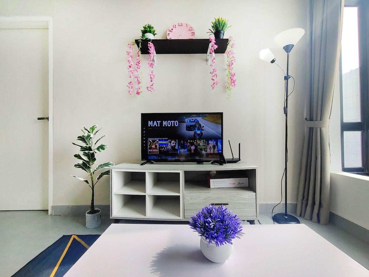 Picture Idea: Ritz Suite Leinwand I Wlan I Netflix I Relax