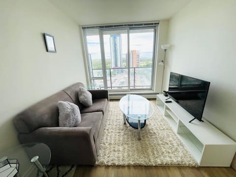 Top performing Airbnb: Entire 2 bedroom suite (no cleaning fee) in Downtown East Village