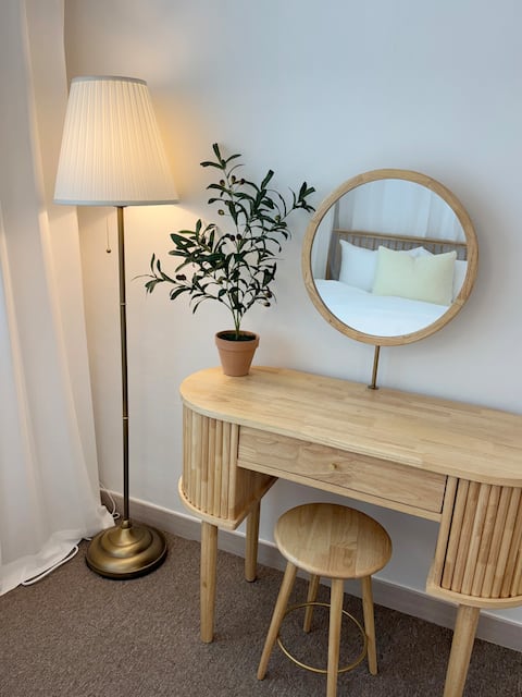 Gumiro Rosstay/4 minutes from Gumi Station/Hotel bedding/Gumridan-gil Sensory Accommodation/No worri