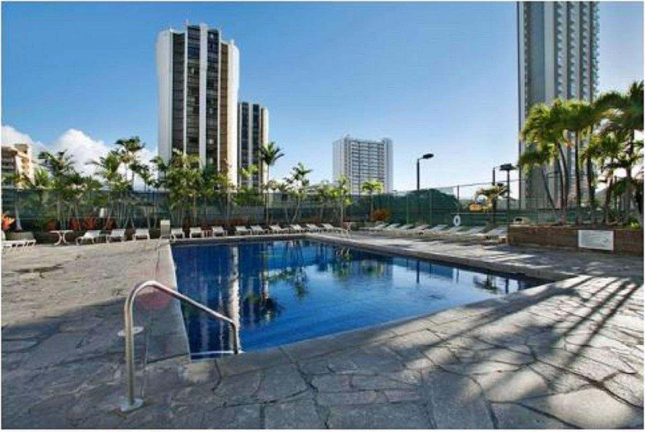 8th Fl Waikiki Sunset | Parking | Pool | AC - Image 18