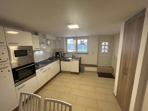 Popular Airbnb listing: New flat: 2 bedrooms, sauna, jacuzzi, heated pool in Berlin
