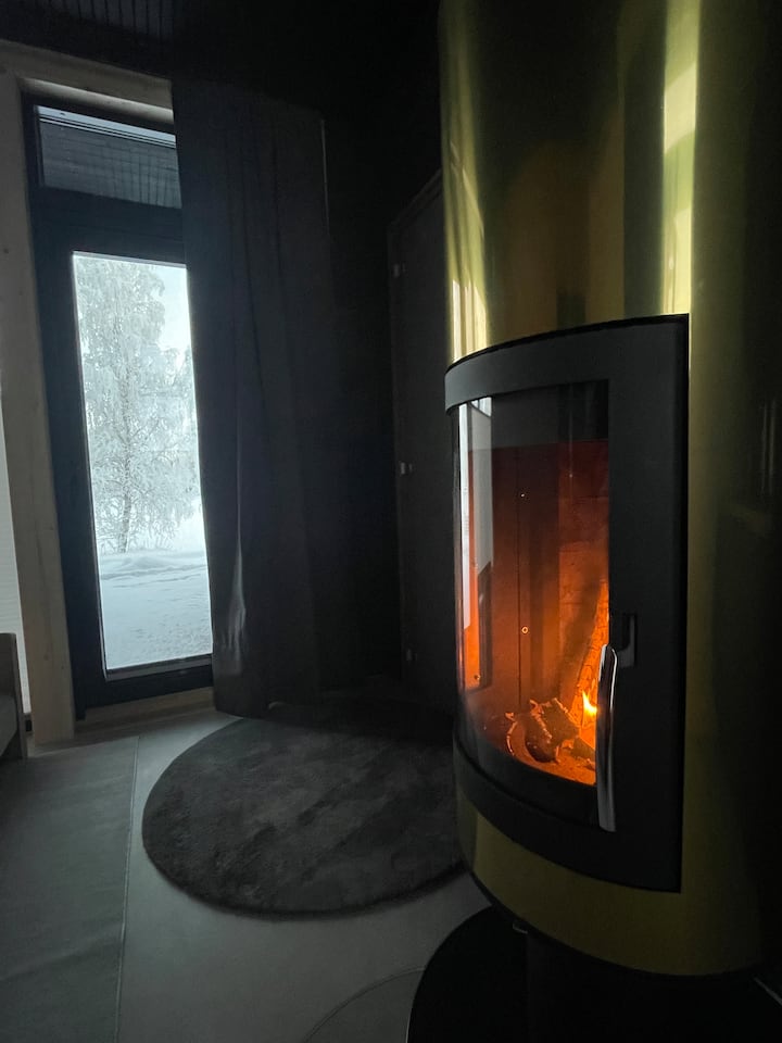 Riverside Sauna Cabin With Outdoor Spa - Rovaniemi