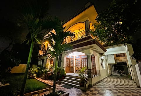 Green & Serene-Ground floor of Villa near Airport