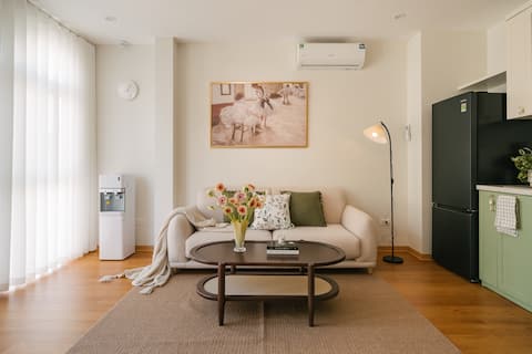 401 New Apartment Near Old Town with Lift