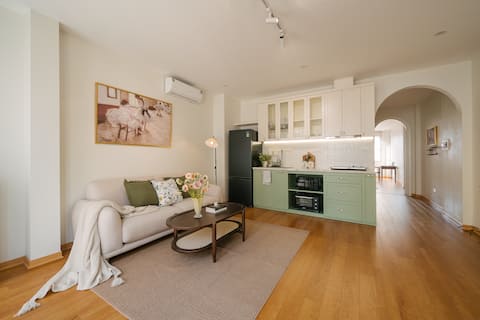 501 New Apartment Near Old Town with Lift