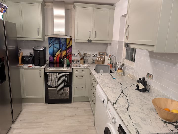 Waterfront House With Double Room And En Suite - Colchester