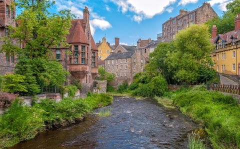 Successful Airbnb property: Luxurious Dean Village Home in West End