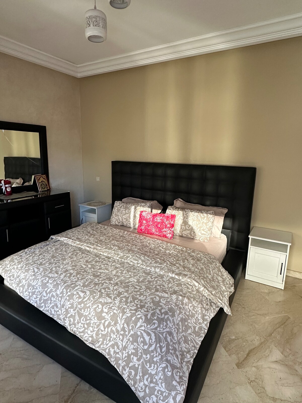 Rental unit in Casablanca  1 bedroom  4 beds  15 baths - image 4