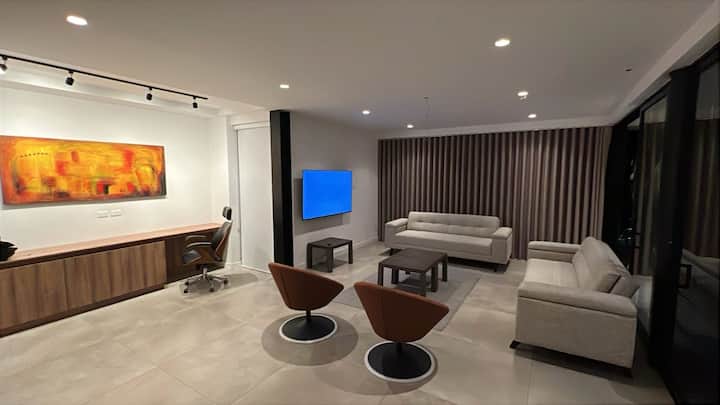 Modern Country House: Golf View, Jacuzzi & Pool - Santander de Quilichao