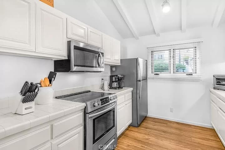 Stunning Ocean View Just 12 Steps From The Street. - Santa Catalina Island, CA