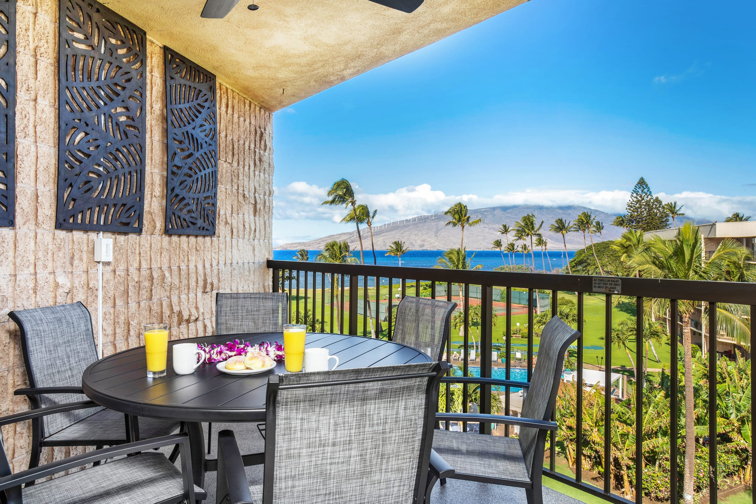 Island condo w/ beach access & pool - Image 23