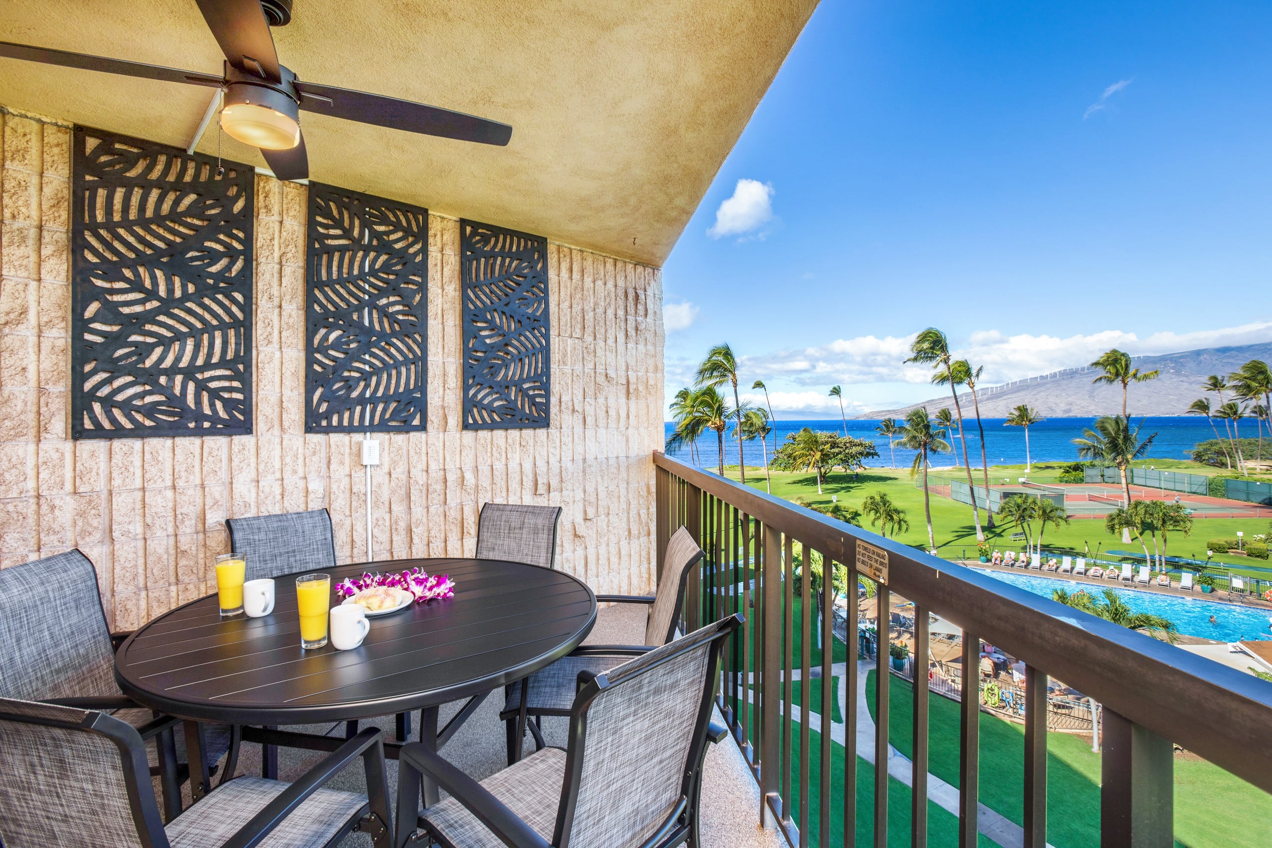 Island condo w/ beach access & pool - Image 24