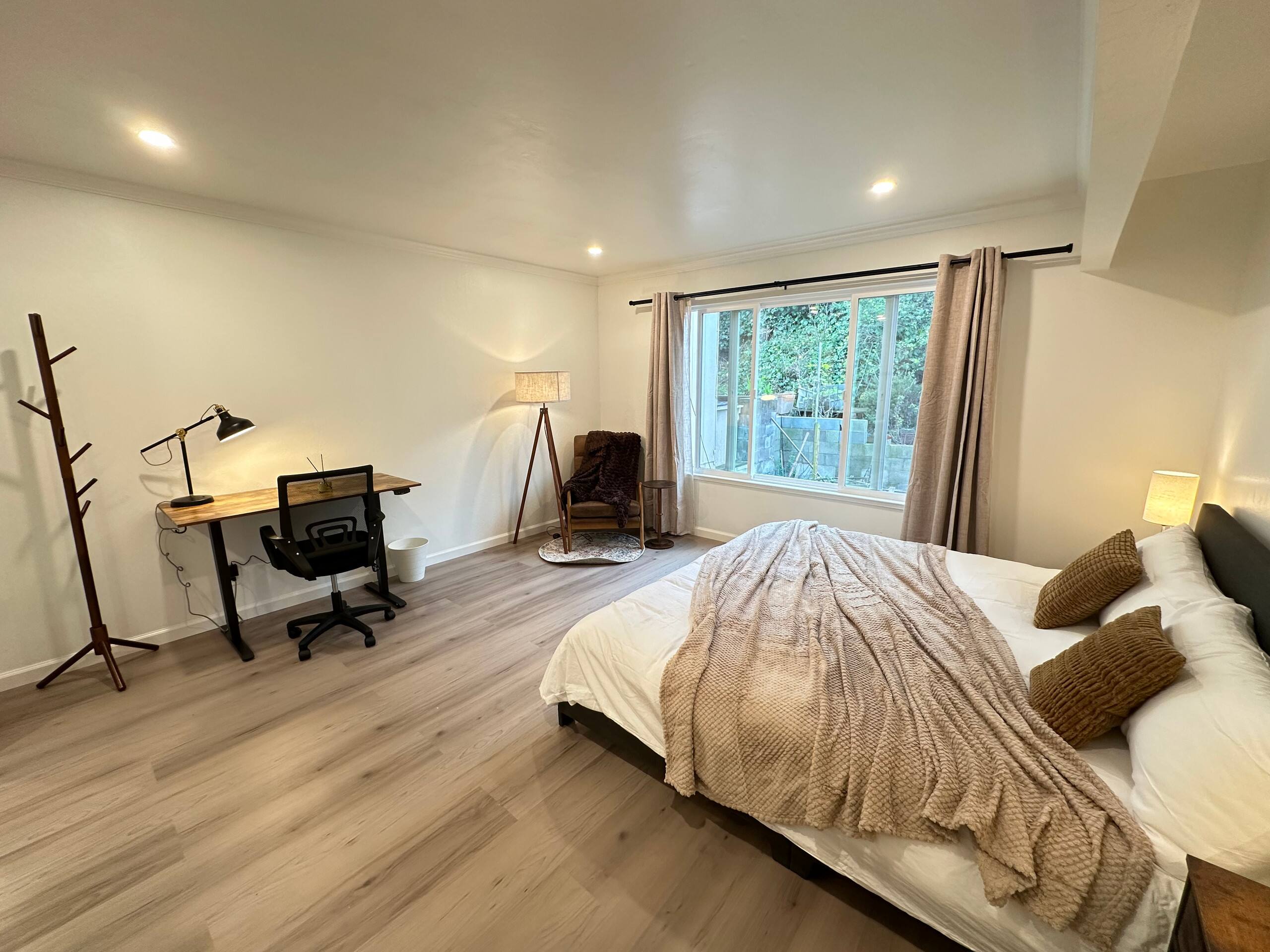 Home in San Francisco · ★4.86 · 4 bedrooms · 5 beds · 2 baths - Image 46