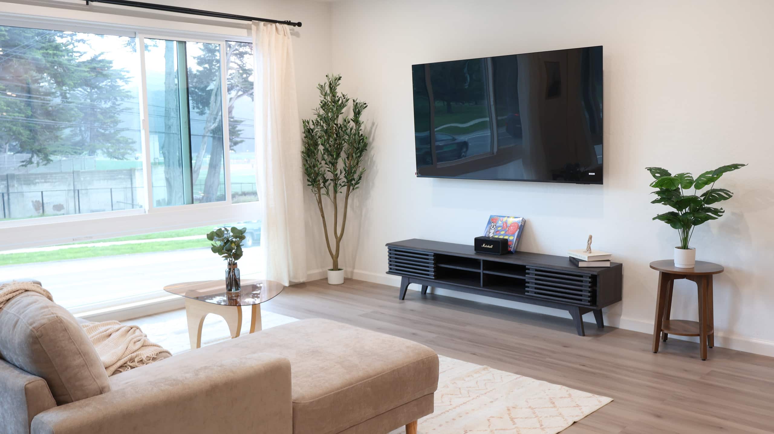 Home in San Francisco · ★4.86 · 4 bedrooms · 5 beds · 2 baths - Image 10