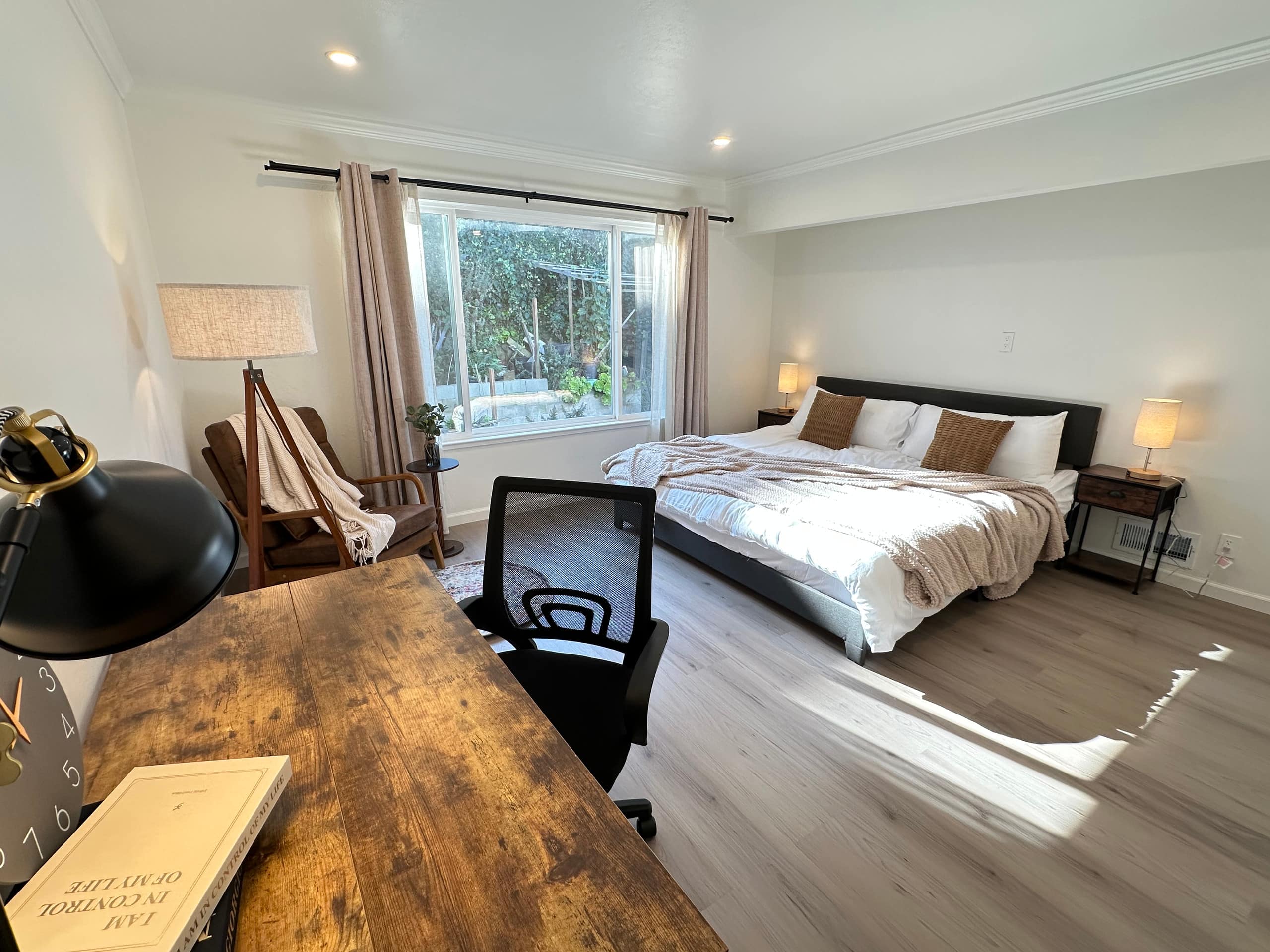 Home in San Francisco · ★4.86 · 4 bedrooms · 5 beds · 2 baths - Image 36