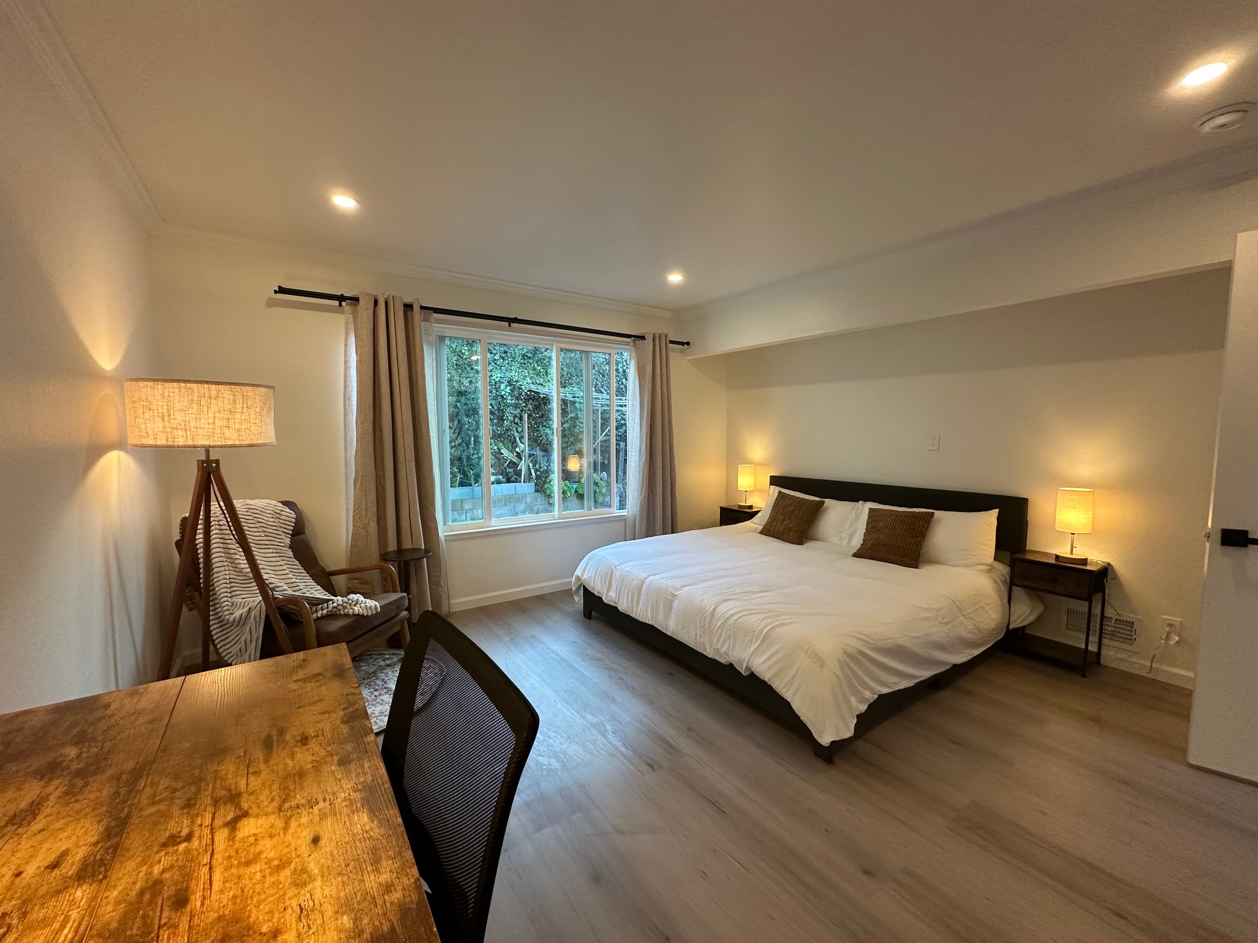 Home in San Francisco · ★4.86 · 4 bedrooms · 5 beds · 2 baths - Image 37