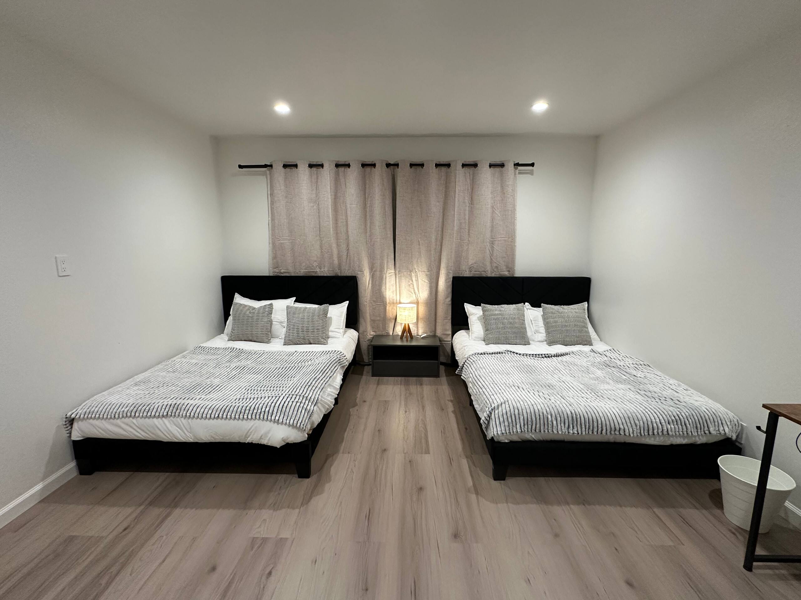 Home in San Francisco · ★4.86 · 4 bedrooms · 5 beds · 2 baths - Image 60