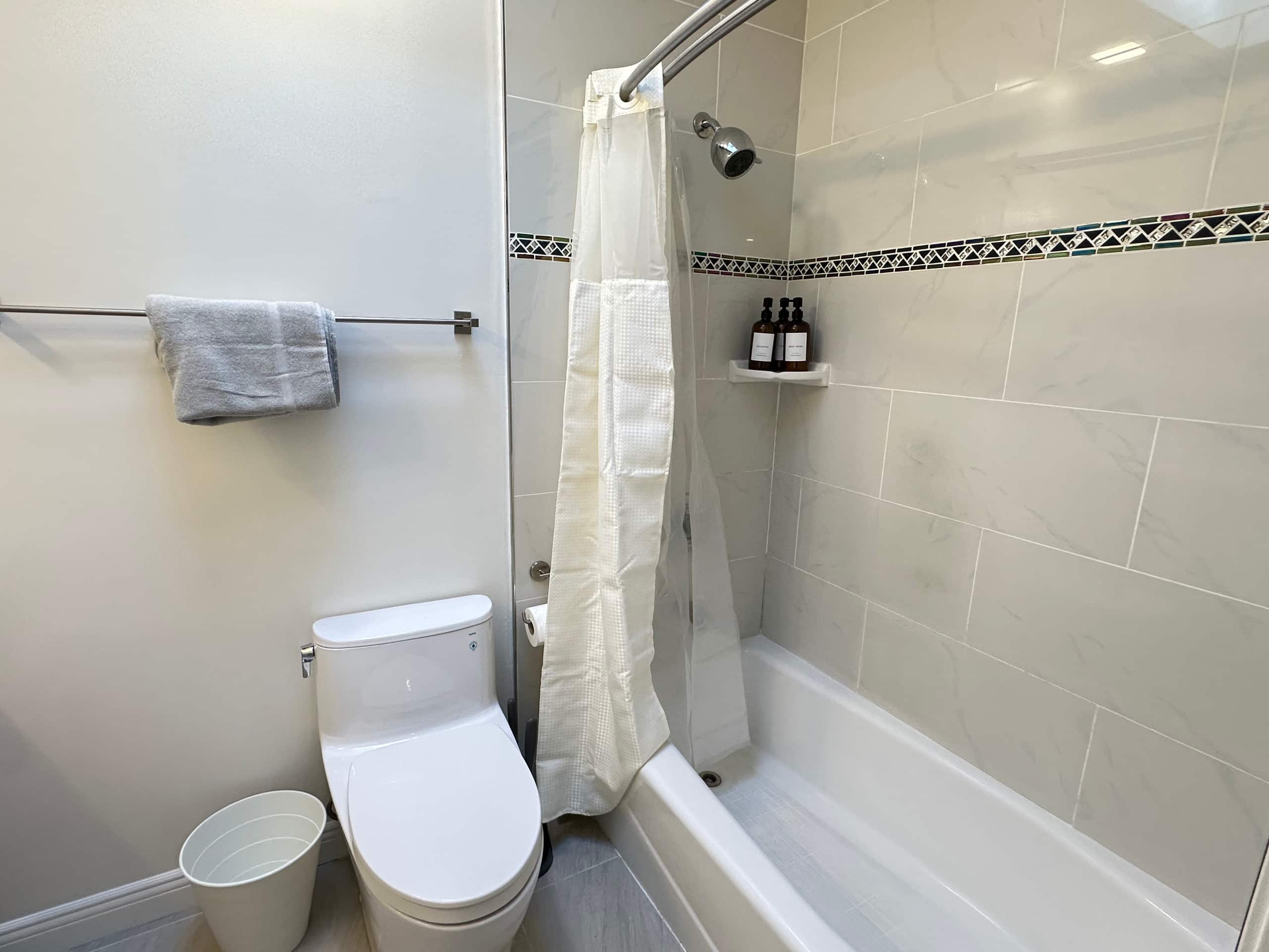 Home in San Francisco · ★4.86 · 4 bedrooms · 5 beds · 2 baths - Image 84