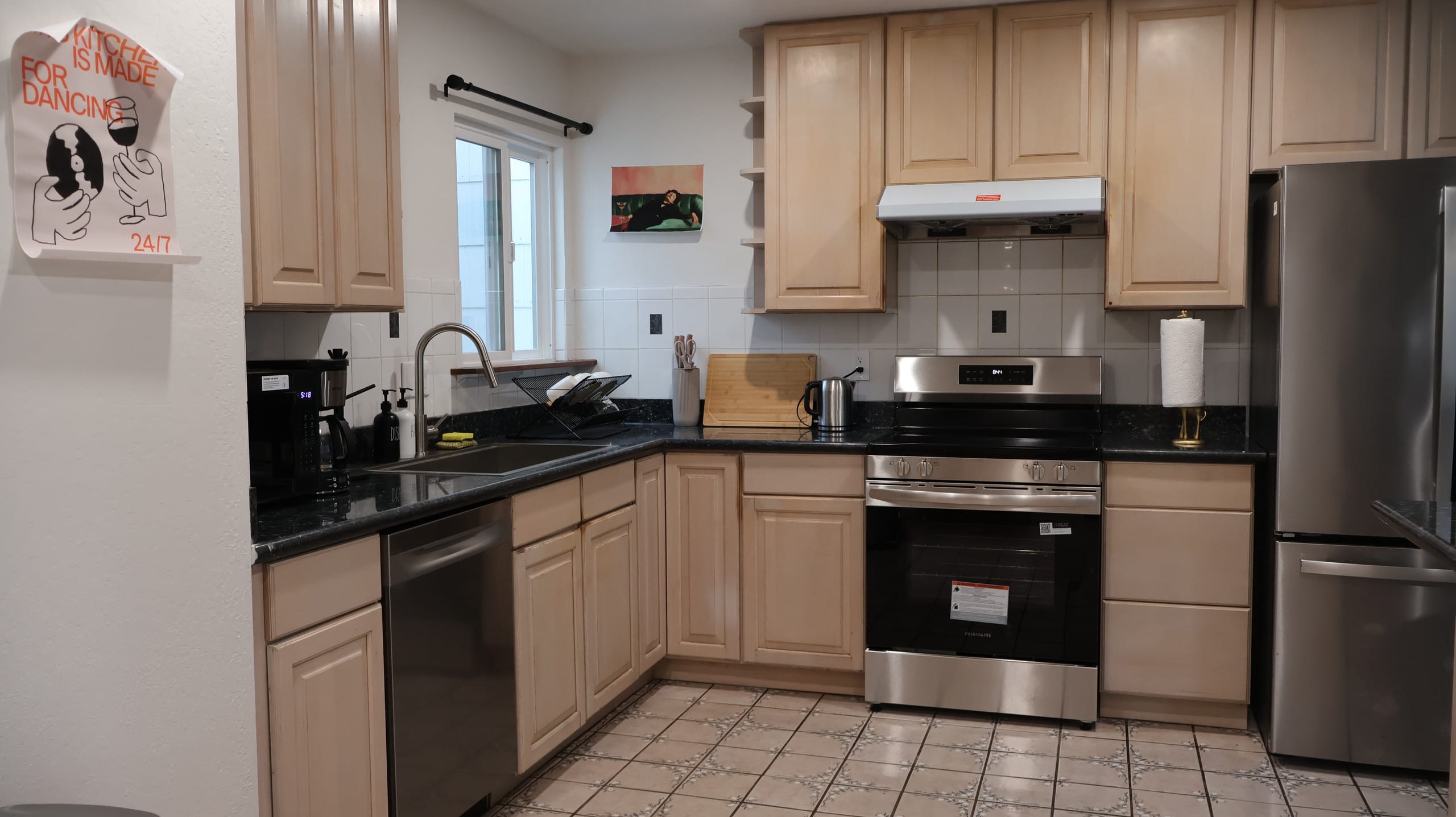 Home in San Francisco · ★4.86 · 4 bedrooms · 5 beds · 2 baths - Image 19