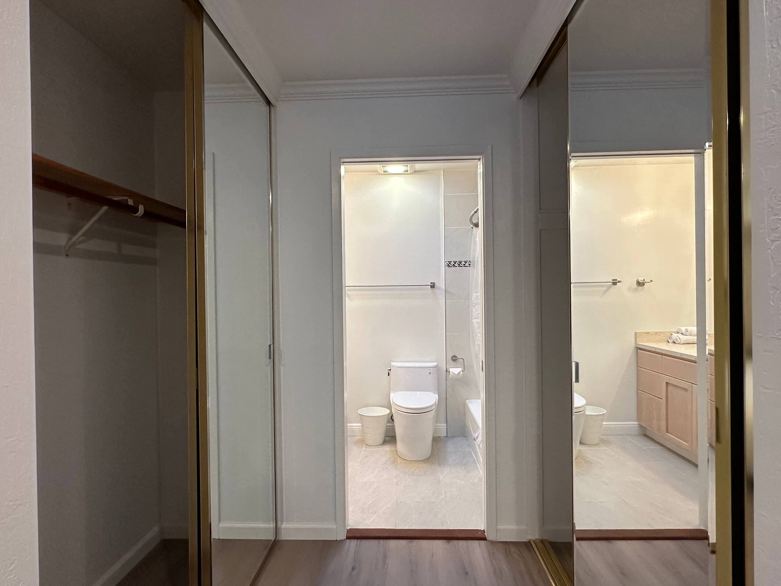 Home in San Francisco · ★4.86 · 4 bedrooms · 5 beds · 2 baths - Image 86