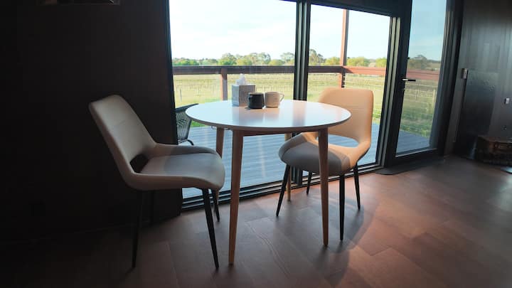 Autra Shiraz • Accessible Cabin • Vineyard Views - Gawler