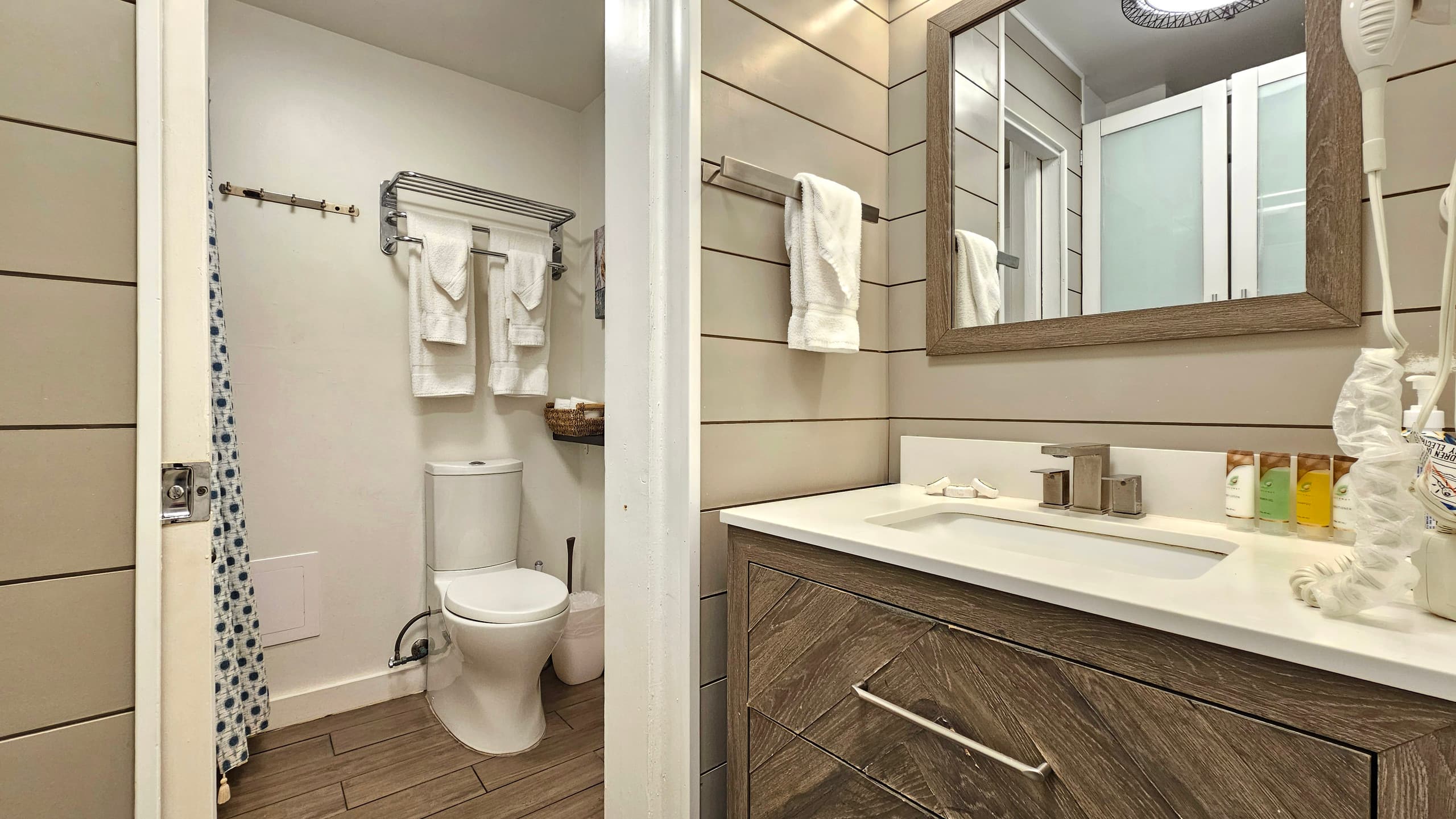 Waikīkī Grand Hotel® | Queen studio for 2+Kitchen - Image 21