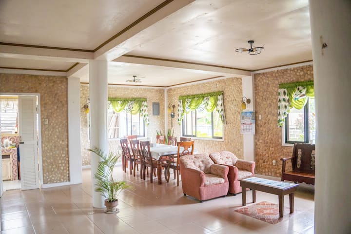 Beachside Budget - Near Whalesharks And Gaisano - Oslob