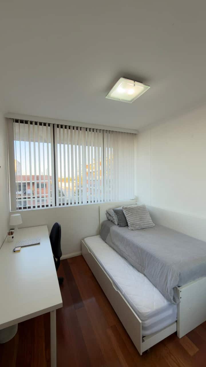 غرفة النوم 2