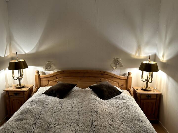Cama doble de 180 cm