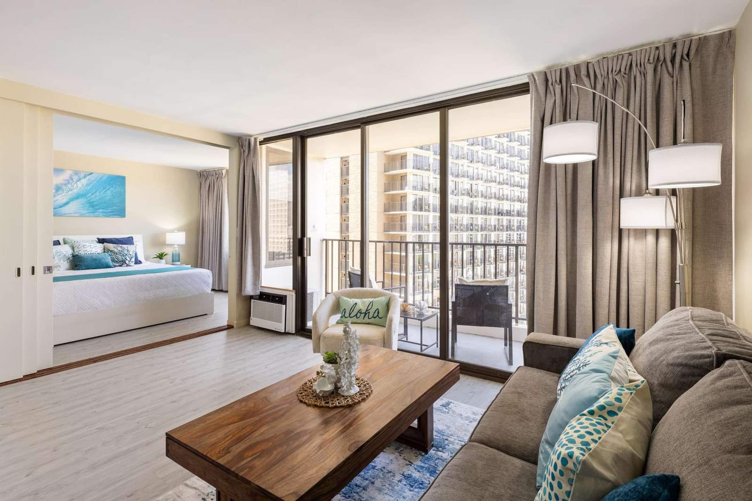 20th Fl Waikiki Banyan | King | AC | Parking - Image 33