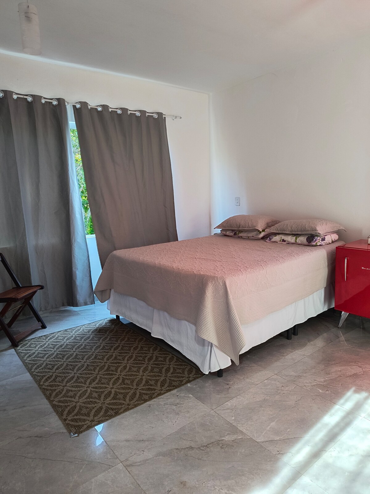 غرفة النوم 1