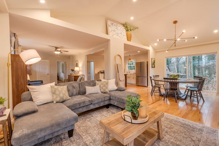 Cozy Walk To Travelers Rest Dt: Sleeps 4, Firepit - Travelers Rest, SC