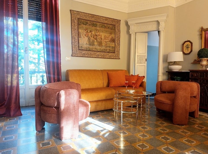 Palazzo Losio, Dimora Scrittori Appart. 6 Places - Acqui Terme