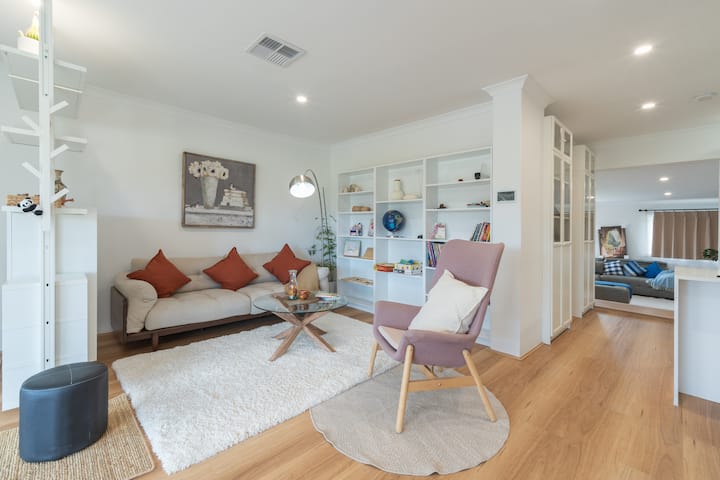 Kenwick 4br ，13min To Curtin Uni & Train To Cbd - Perth