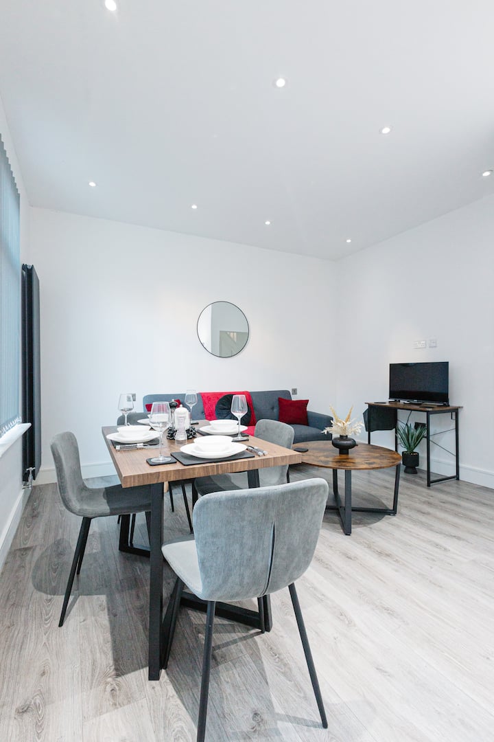 4bd|sleeps10|contractors|longstaydiscount|parking. - Liverpool