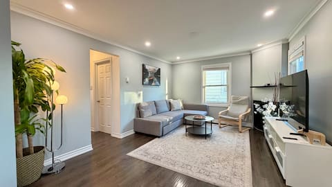 Popular Airbnb listing: Charming 3BR Home near YYZ Airport | Walk to Shops in Etobicoke North