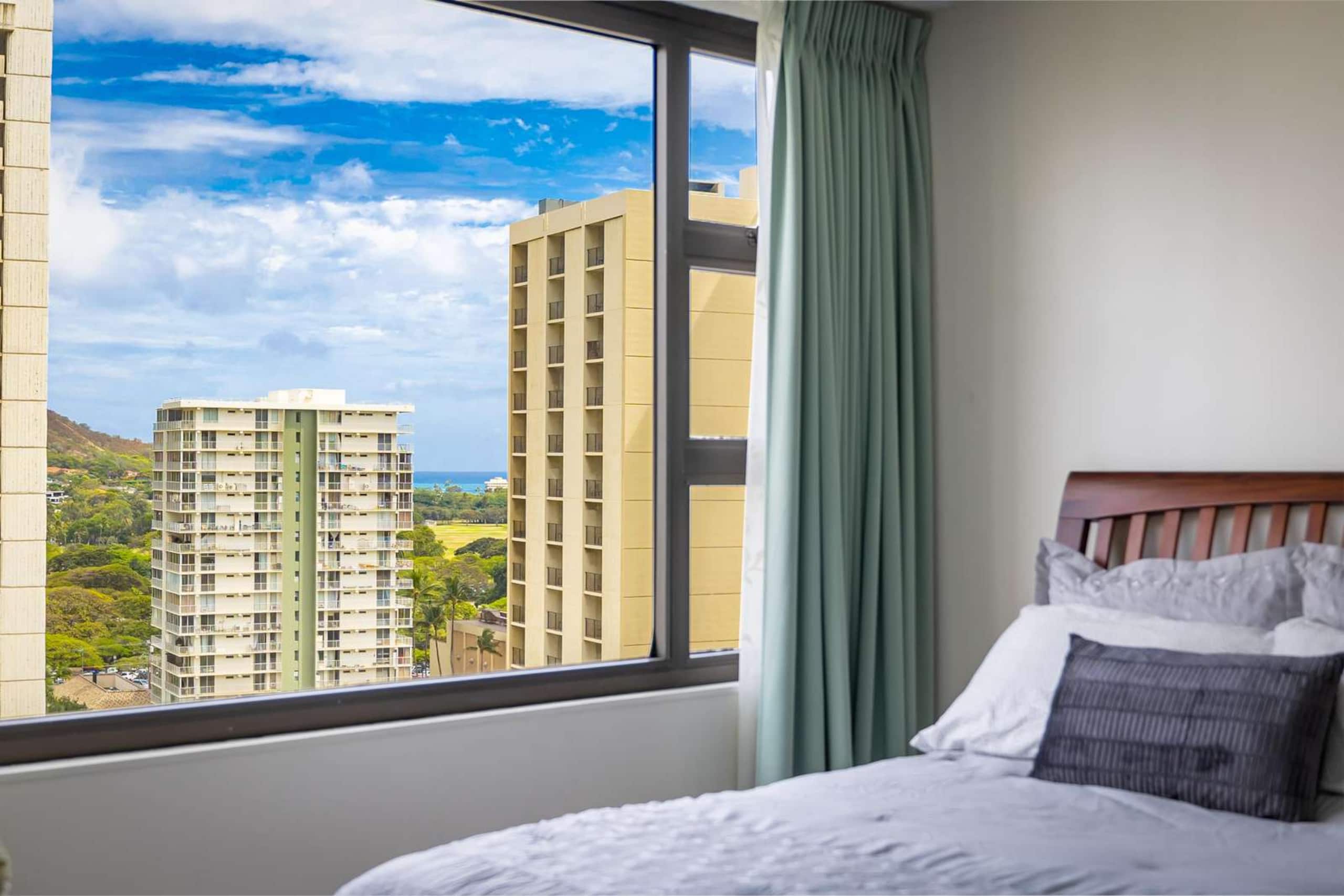 17th Fl Waikiki Banyan | Parking | AC | Pool - Image 29