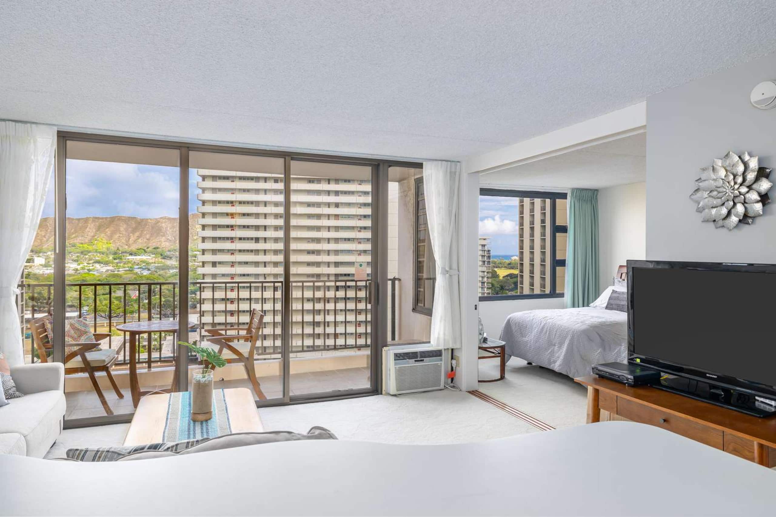 17th Fl Waikiki Banyan | Parking | AC | Pool - Image 11
