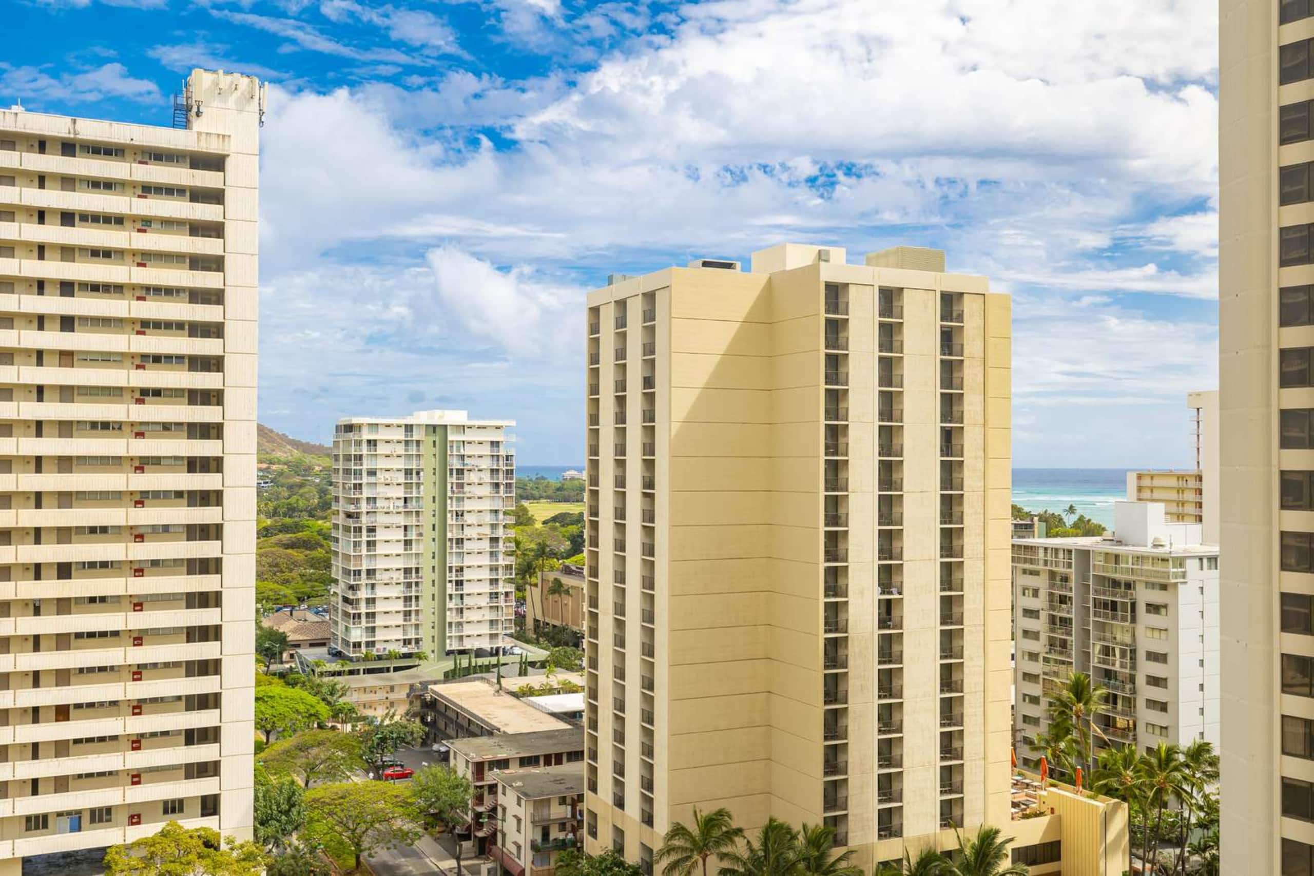 17th Fl Waikiki Banyan | Parking | AC | Pool - Image 24