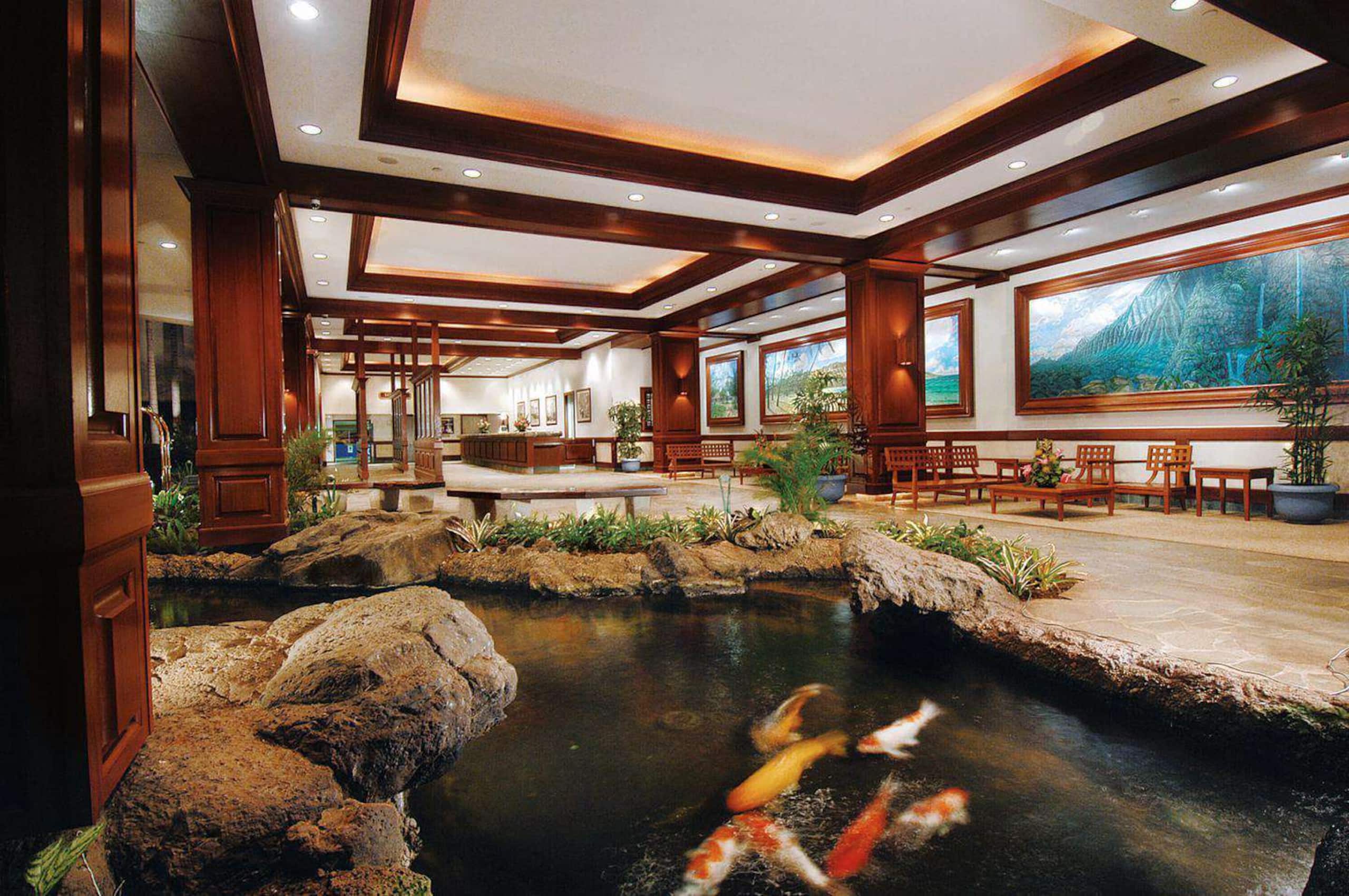 25th Fl Waikiki Banyan | King | Mtn View | Parking - Image 16