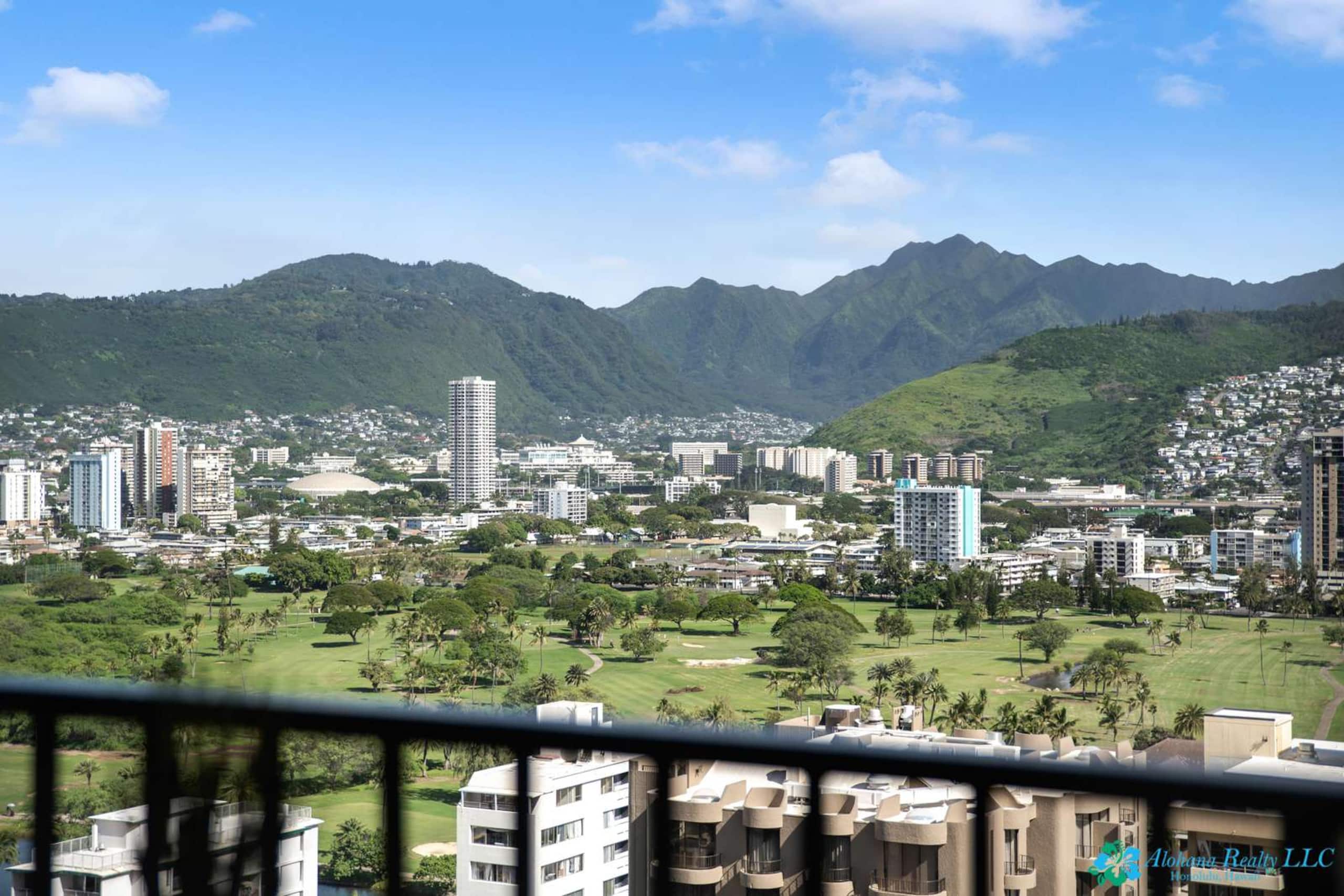 25th Fl Waikiki Banyan | King | Mtn View | Parking - Image 10
