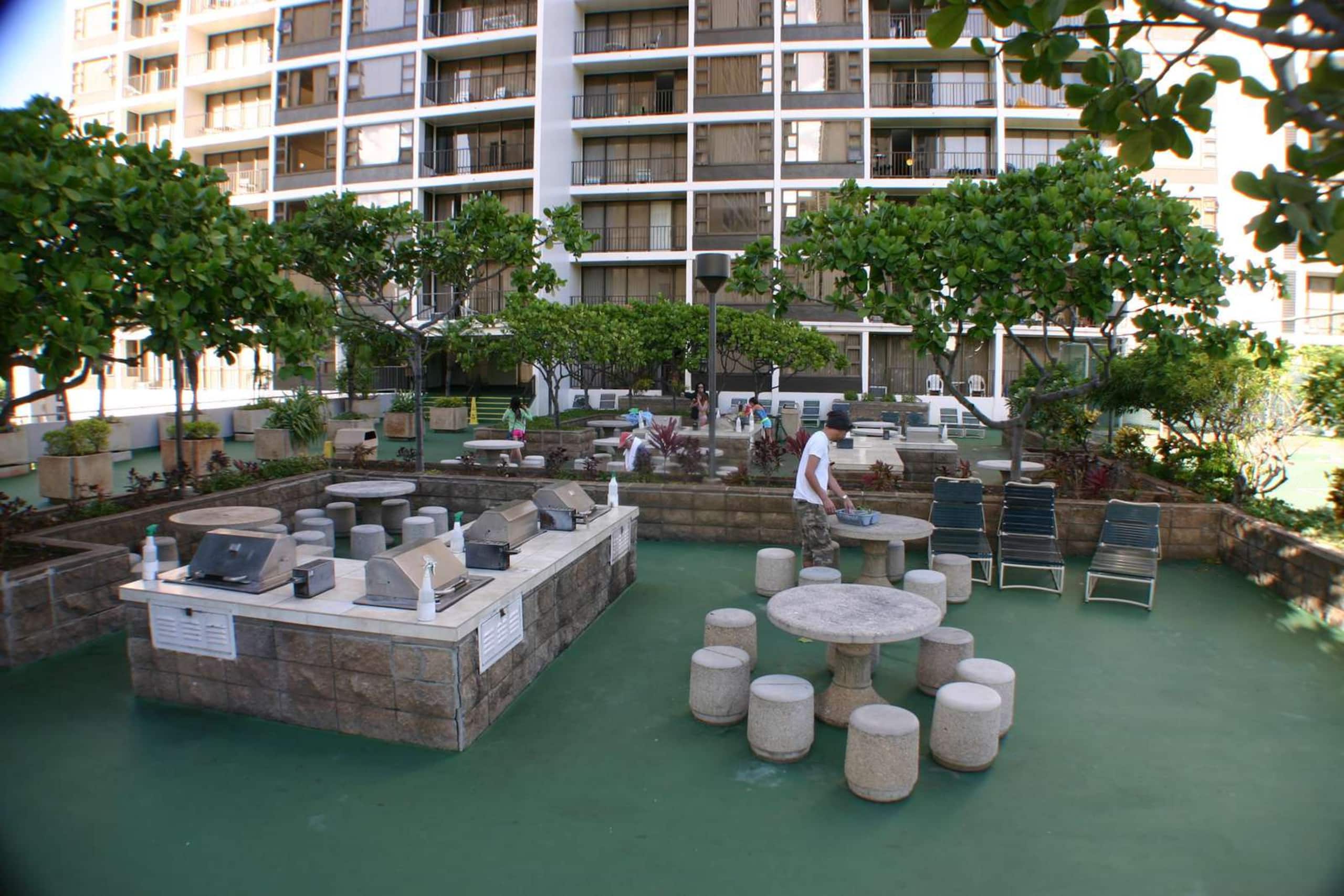 25th Fl Waikiki Banyan | King | Mtn View | Parking - Image 23